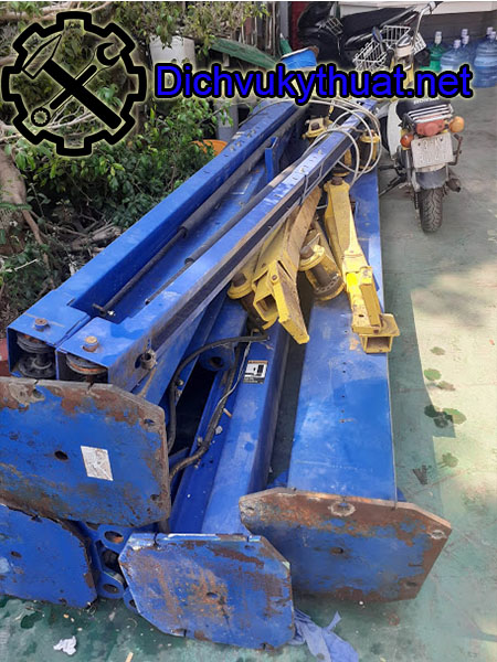 Dịch vụ lắp đặt cầu nâng 2 trụ sửa xe