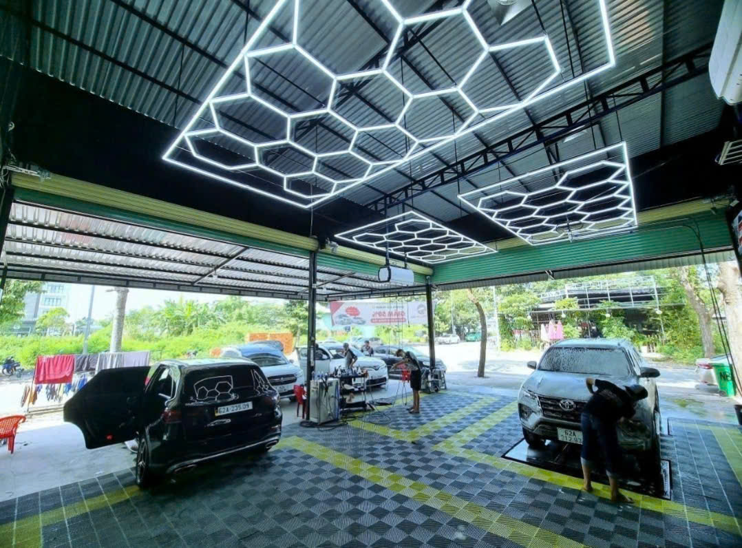 Đèn LED Tổ Ong Cho Gara